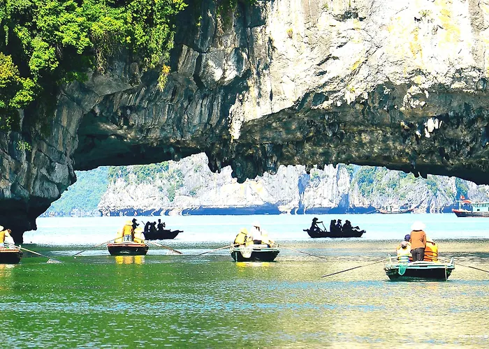 Alex 2* Ha Long